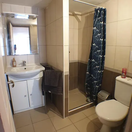 Apartment Entre Paris Et Disneyland 2 A 4 Pers Noisy-le-Grand